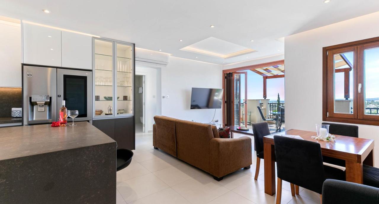 Modern Apartment Nz11 Large Balconies With Sea And Mountain Views Kouklia Exterior foto